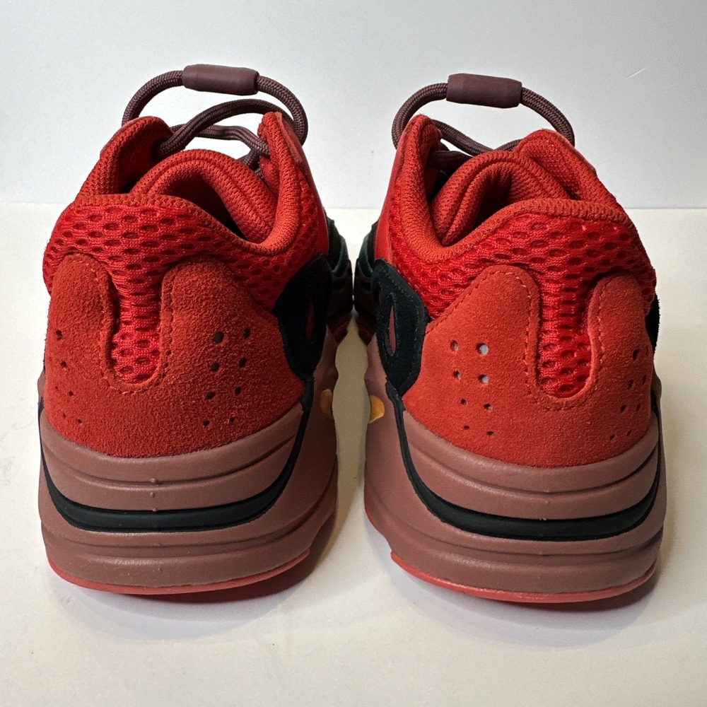 Size 5.5 - Women's Adidas Yeezy Boost 700 'High-Res Red' - Picture 10 of 16